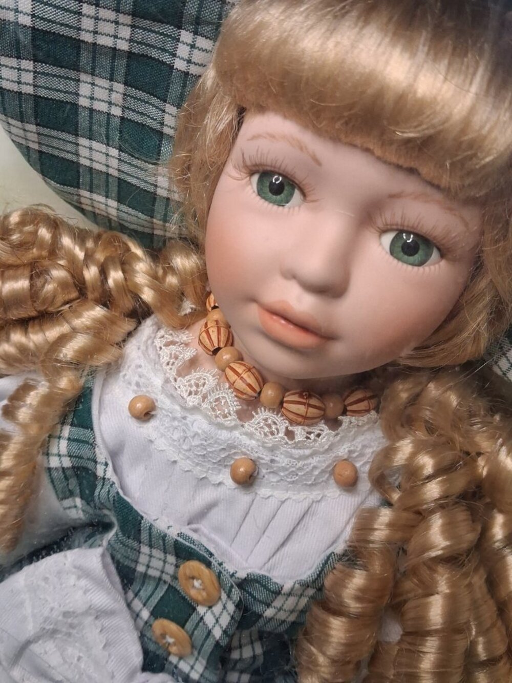 Vintage 2001 Angelina Collection Fine Porcelain Doll Green Plaid NIB w/ COA - Picture 2 of 16